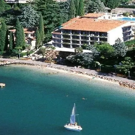 Otel Du 4*