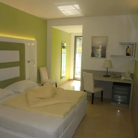 Du Otel 4*