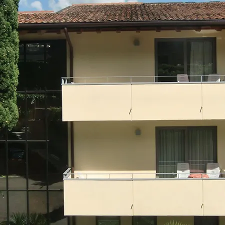 Otel Du 4*