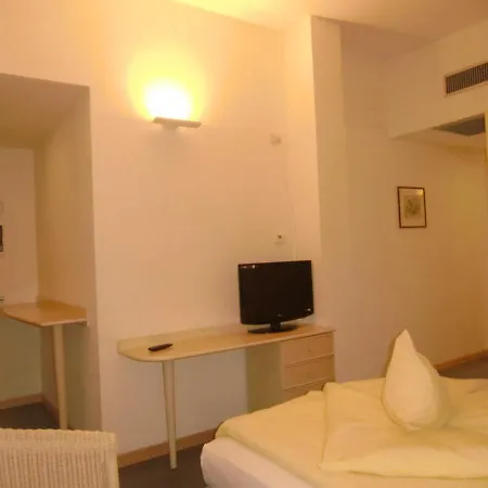 Du 4* Malcesine